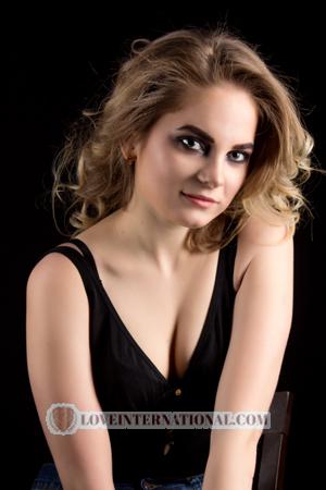 178768 - Valentina Age: 25 - Ukraine