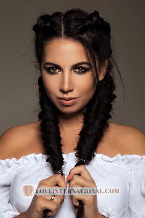 203796 - Yulana Age: 34 - Ukraine