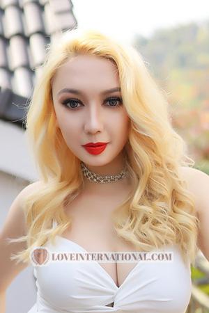 207222 - Jilinaer Age: 25 - China