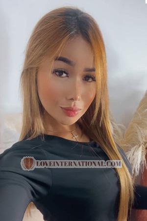 216417 - Yulieth Age: 25 - Colombia