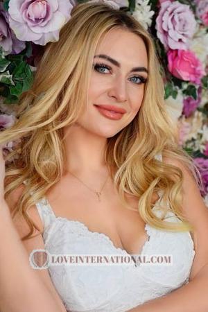 218360 - Lily Age: 40 - Ukraine